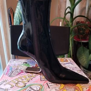 Jeffrey Campbell Patent Leather Compass bootie Silver sz 8